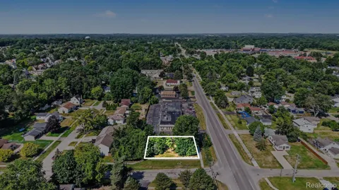 2703 Pontiac Lake Road