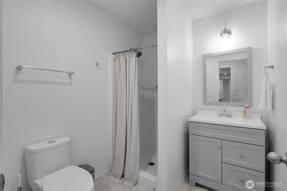 5165 Road E.7 NE Moses Lake, WA 98837