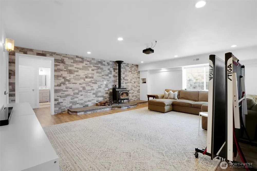 5165 Road E.7 NE Moses Lake, WA 98837
