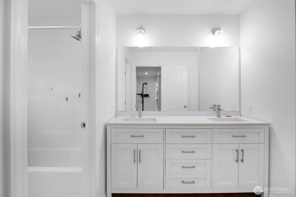 5165 Road E.7 NE Moses Lake, WA 98837