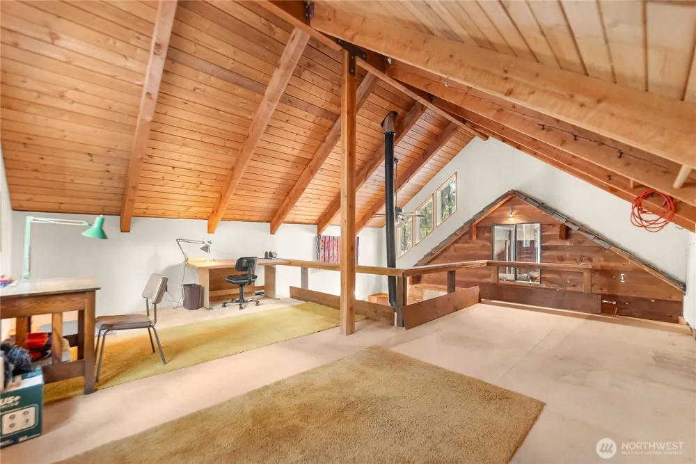 11 Susan Road Mazama, WA 98834