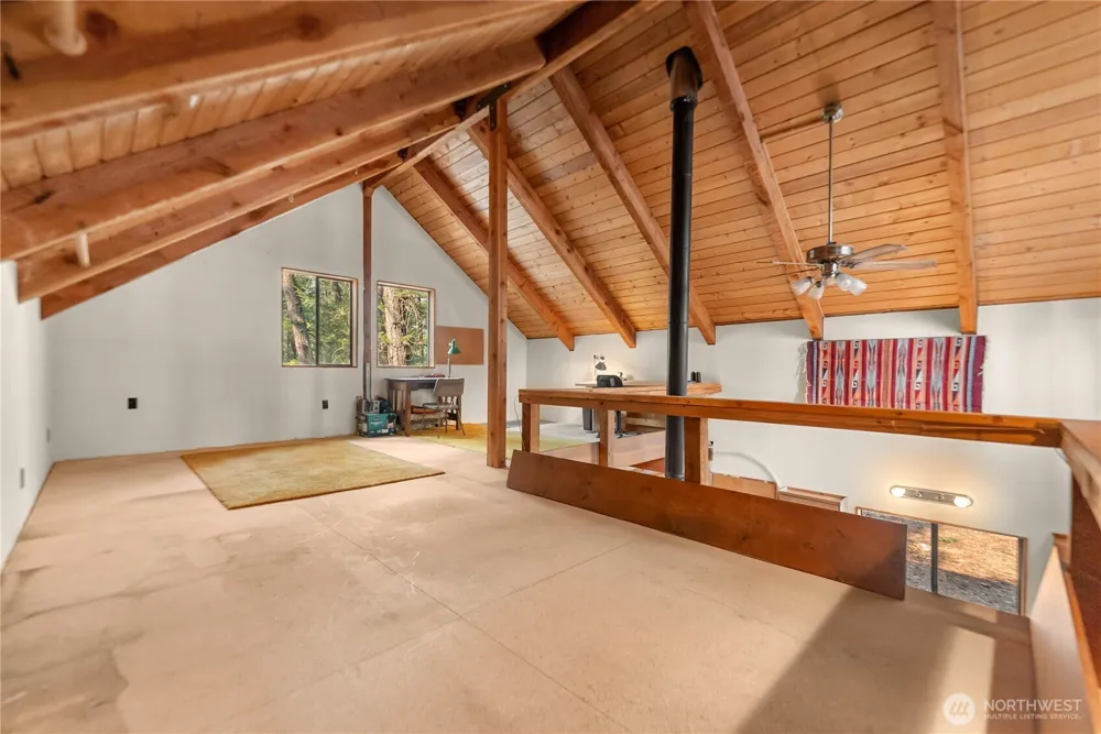 11 Susan Road Mazama, WA 98834