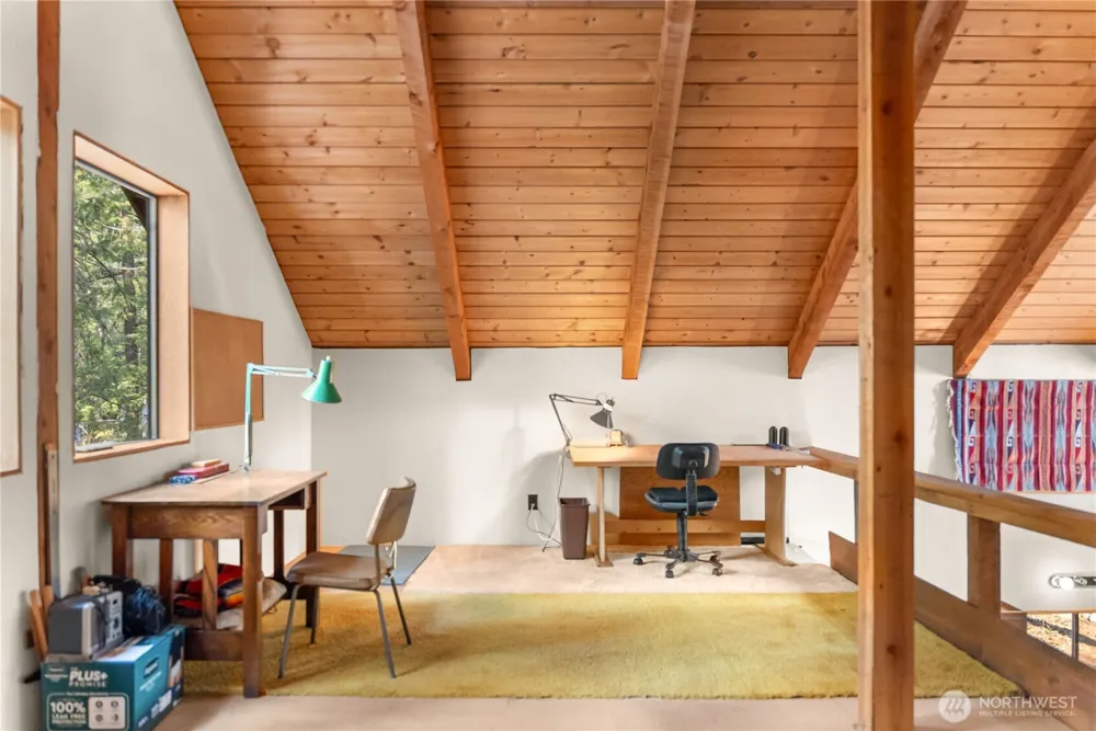 11 Susan Road Mazama, WA 98834