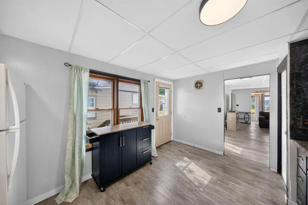556 W 5th Street Winona, MN 55987
