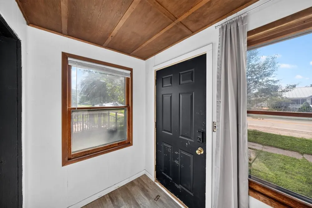 556 W 5th Street Winona, MN 55987