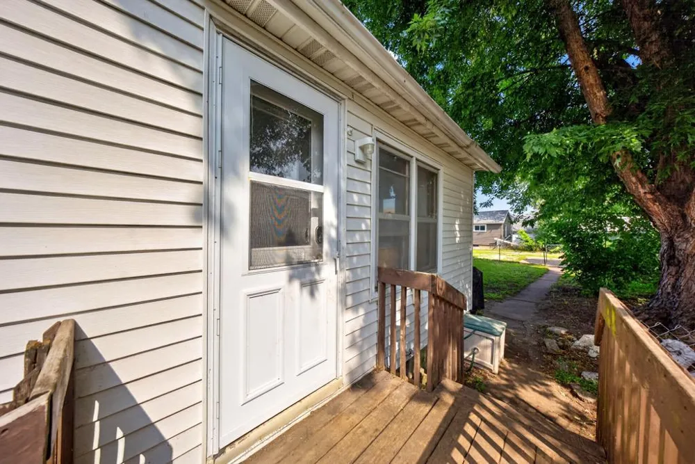 556 W 5th Street Winona, MN 55987