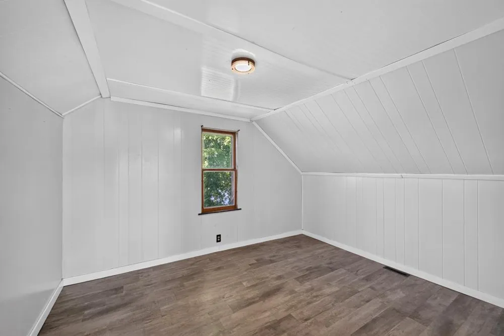 556 W 5th Street Winona, MN 55987