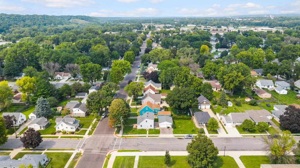 802 Center Street North Mankato, MN 56003