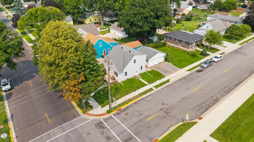802 Center Street North Mankato, MN 56003