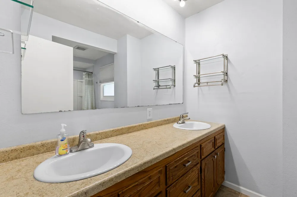 802 Center Street North Mankato, MN 56003