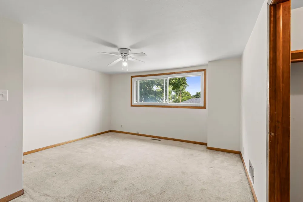 802 Center Street North Mankato, MN 56003