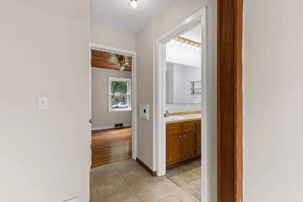 802 Center Street North Mankato, MN 56003