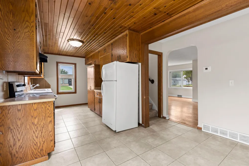802 Center Street North Mankato, MN 56003