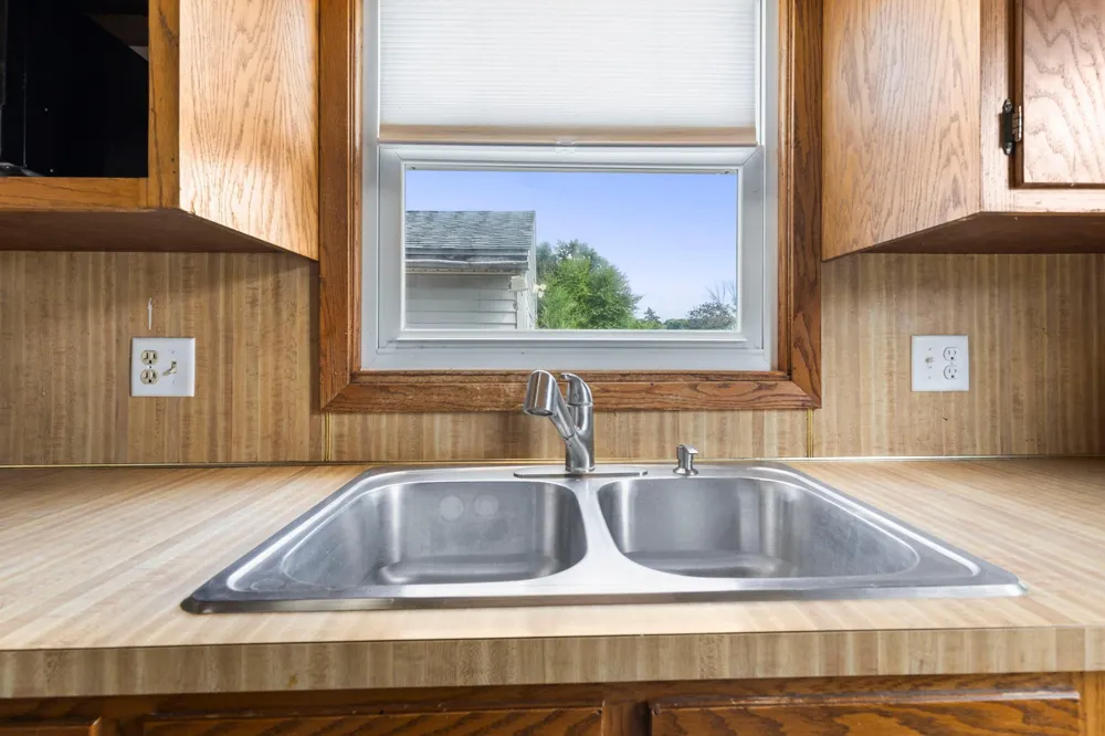 802 Center Street North Mankato, MN 56003