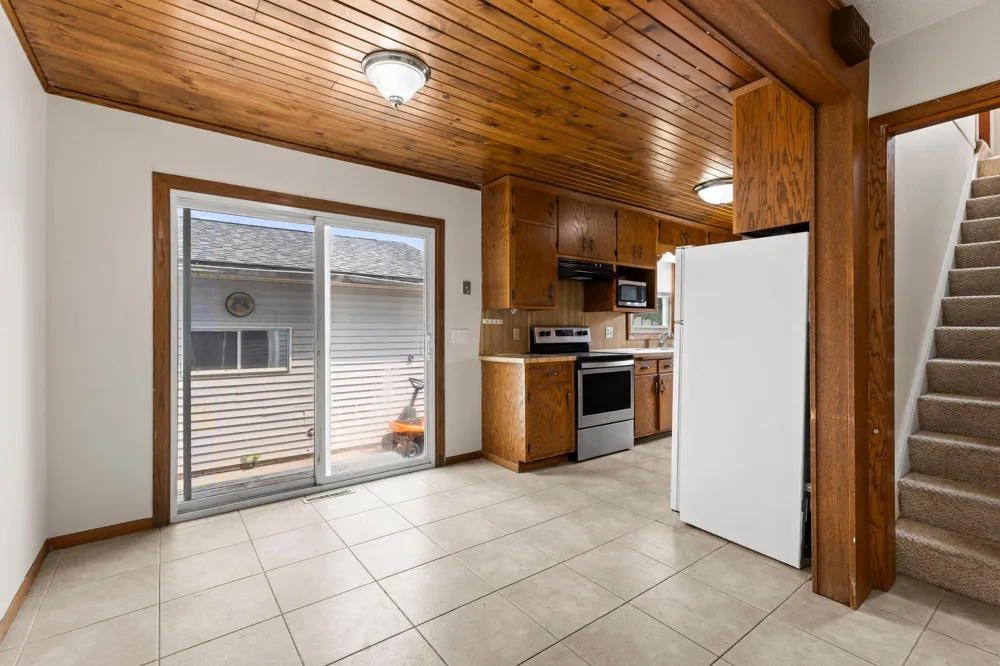 802 Center Street North Mankato, MN 56003