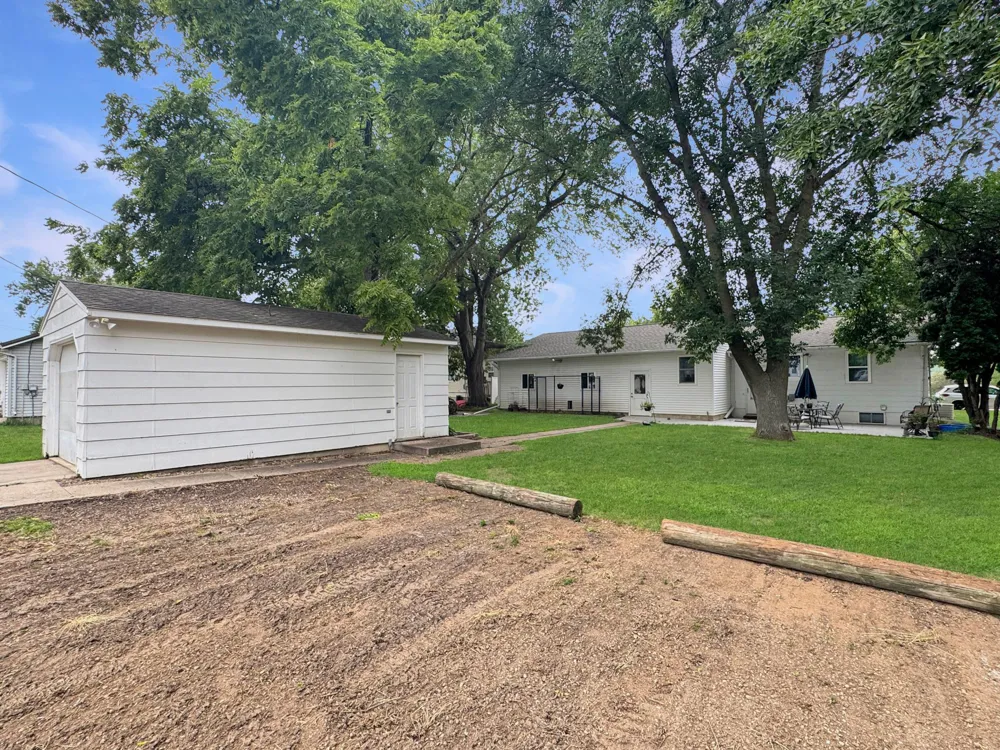 2749 Juniper Avenue Slayton, MN 56172
