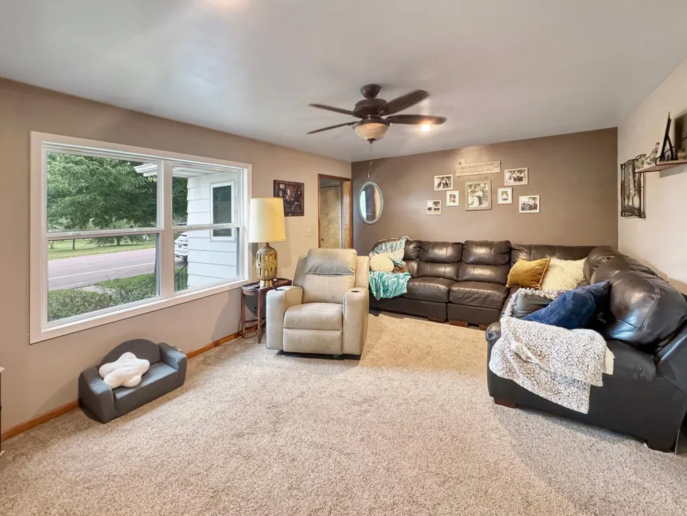 2749 Juniper Avenue Slayton, MN 56172