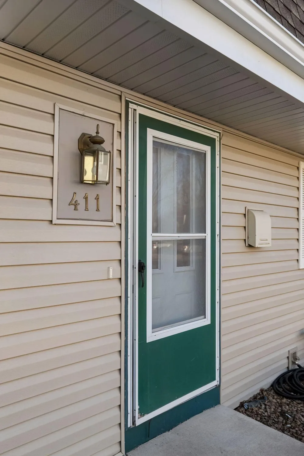 411 Dorland Place Maplewood, MN 55119
