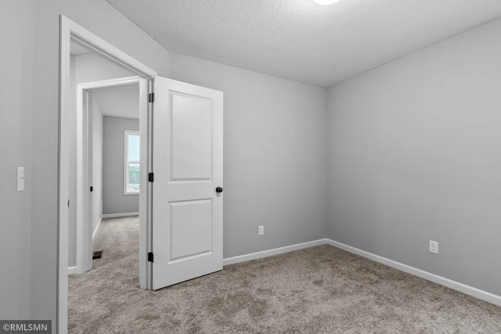16590 Ulysses Street NW Elk River, MN 55330