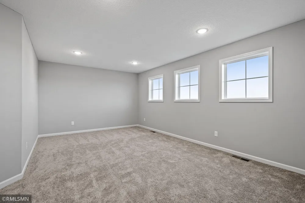 16590 Ulysses Street NW Elk River, MN 55330