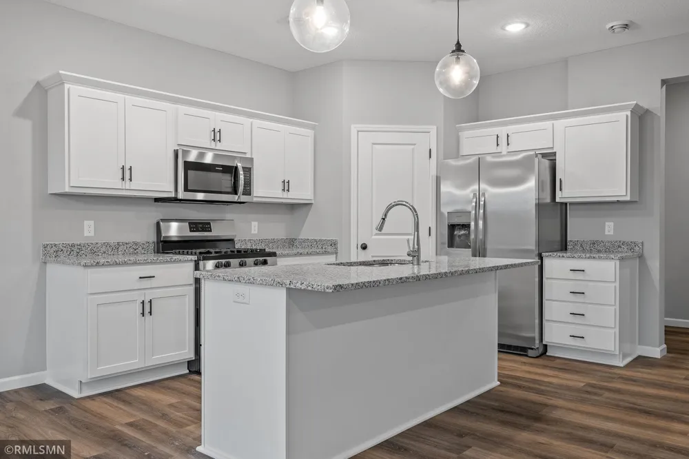 16590 Ulysses Street NW Elk River, MN 55330