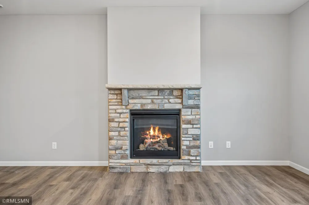 16590 Ulysses Street NW Elk River, MN 55330