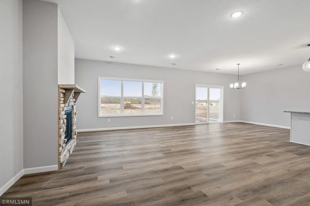16590 Ulysses Street NW Elk River, MN 55330