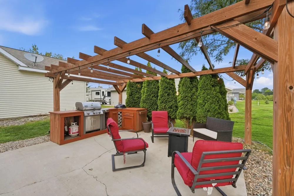 2759 11th Avenue SE Willmar, MN 56201