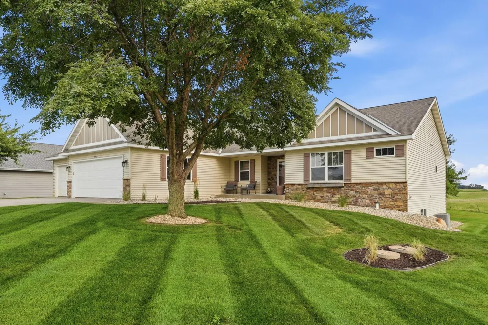 2759 11th Avenue SE Willmar, MN 56201