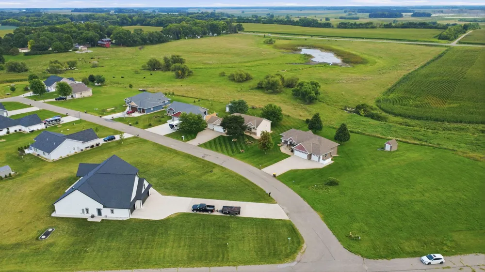 2759 11th Avenue SE Willmar, MN 56201