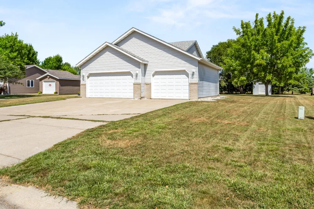 507 Nicole Lane Dilworth, MN 56529