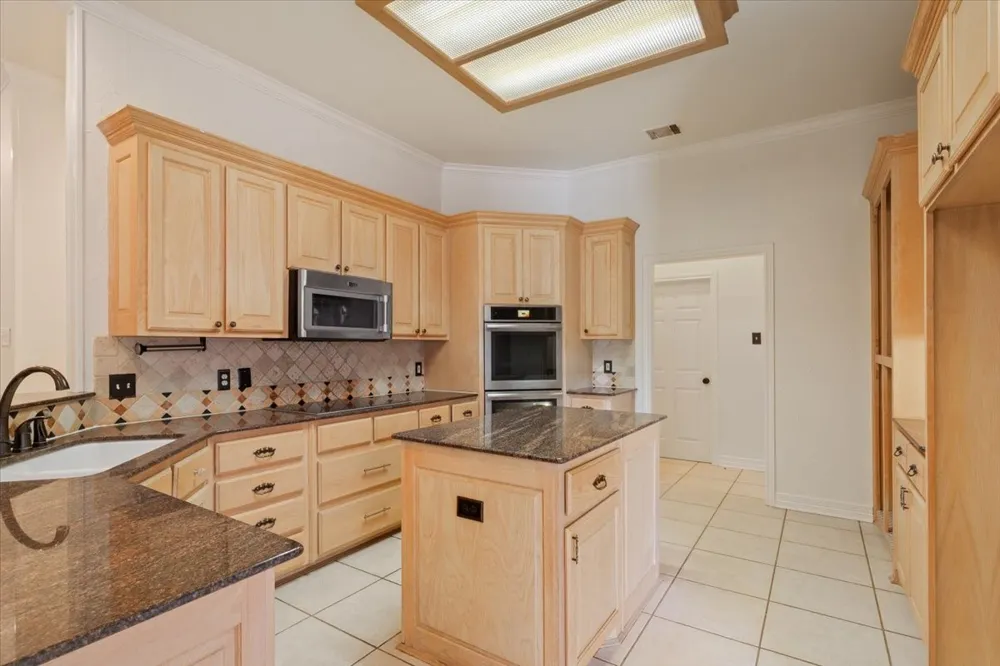 800 Granite Lane Lorena, TX 76655