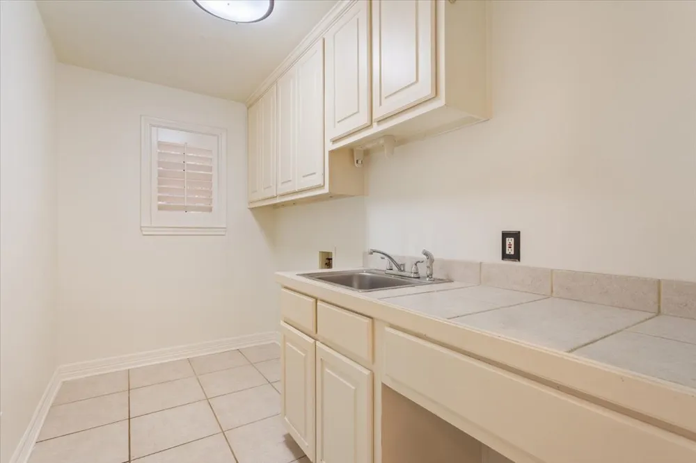 800 Granite Lane Lorena, TX 76655