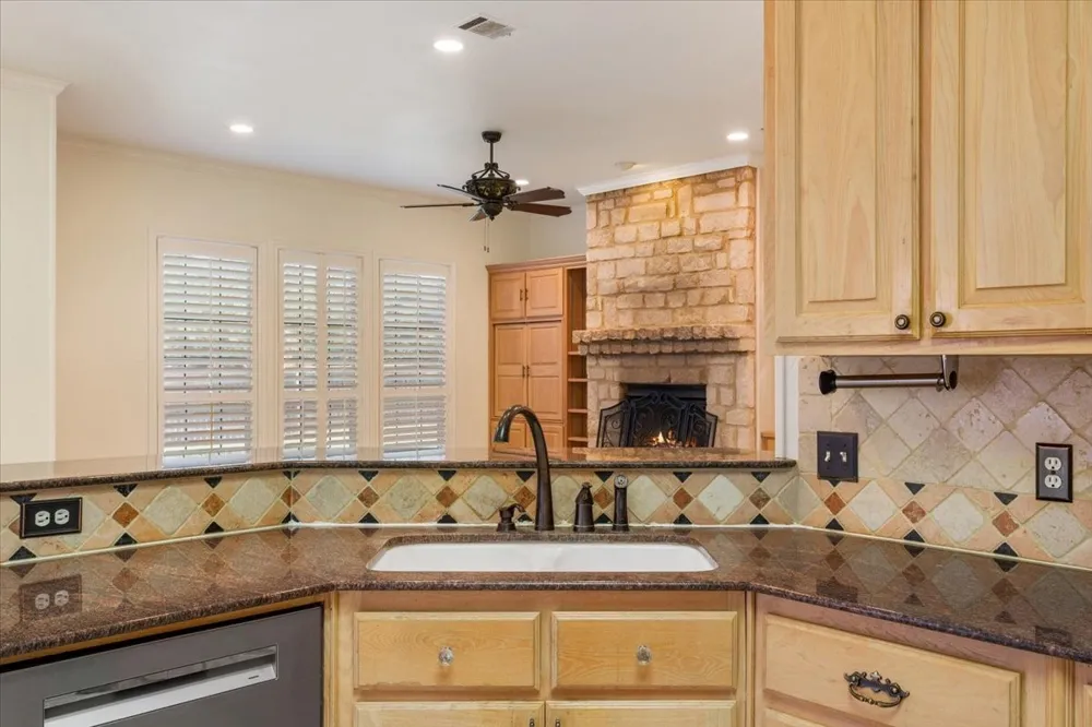 800 Granite Lane Lorena, TX 76655