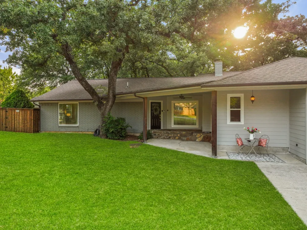 149 Redwood Drive Highland Village, TX 75077