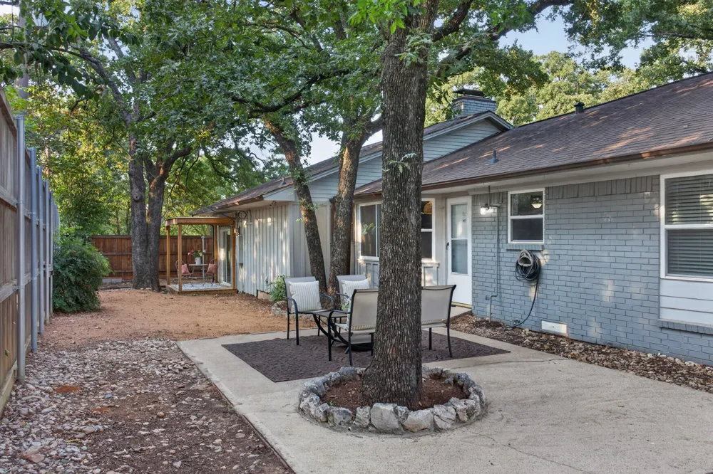 149 Redwood Drive Highland Village, TX 75077