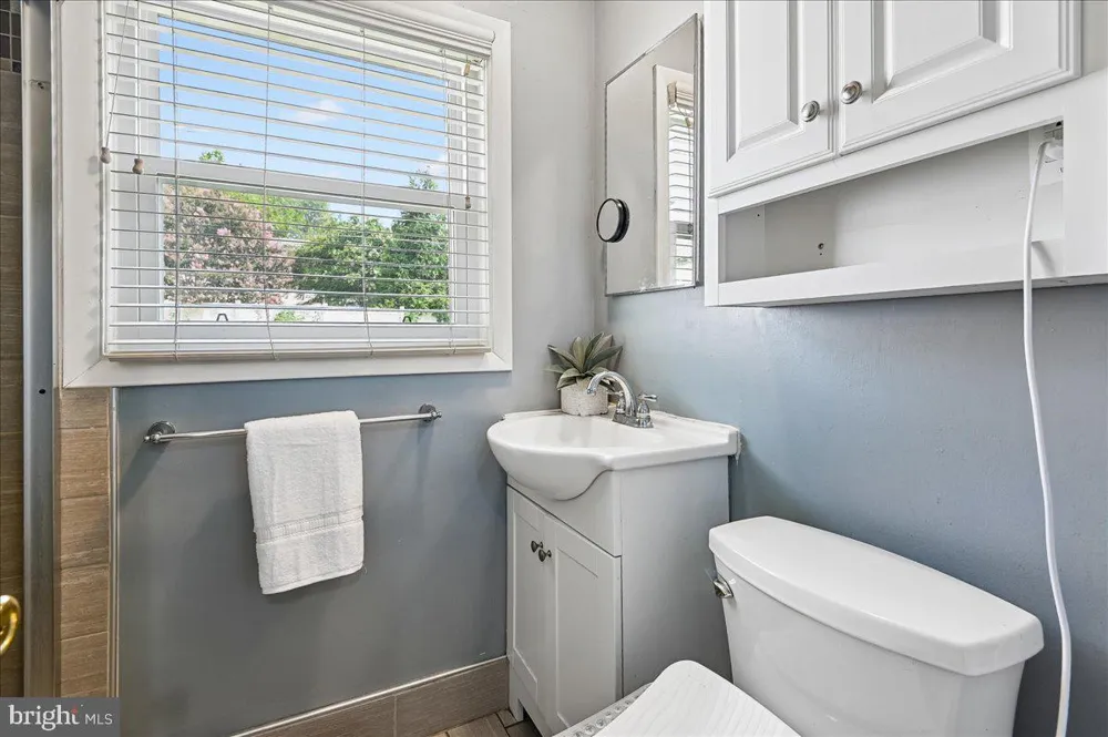 2615 KENNISON LANE Bowie, MD 20715