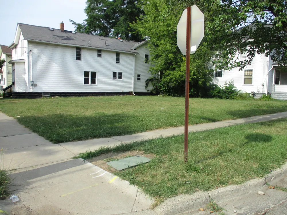 511 S Blackstone Street Jackson, MI 49203