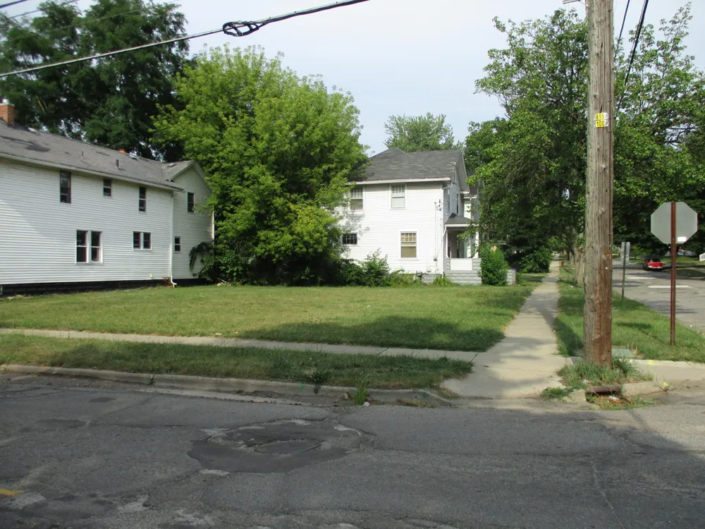 511 S Blackstone Street Jackson, MI 49203