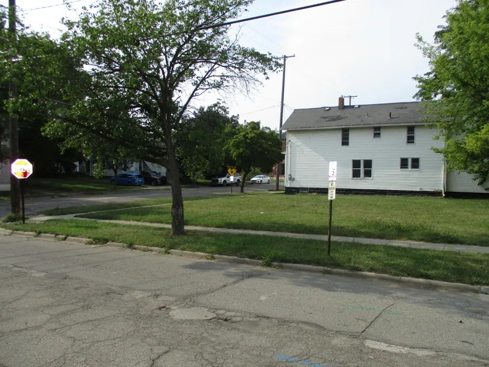 511 S Blackstone Street Jackson, MI 49203
