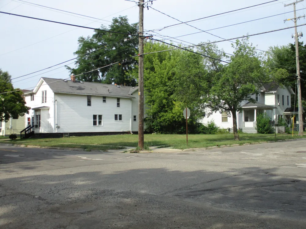 511 S Blackstone Street Jackson, MI 49203
