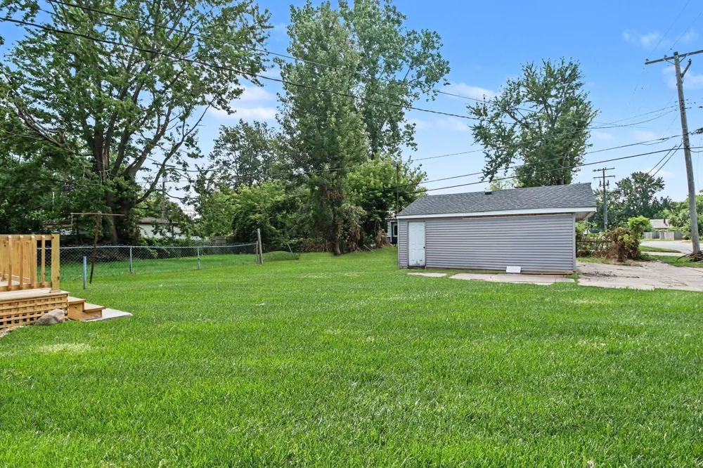26279 Lehigh Street Inkster, MI 48141