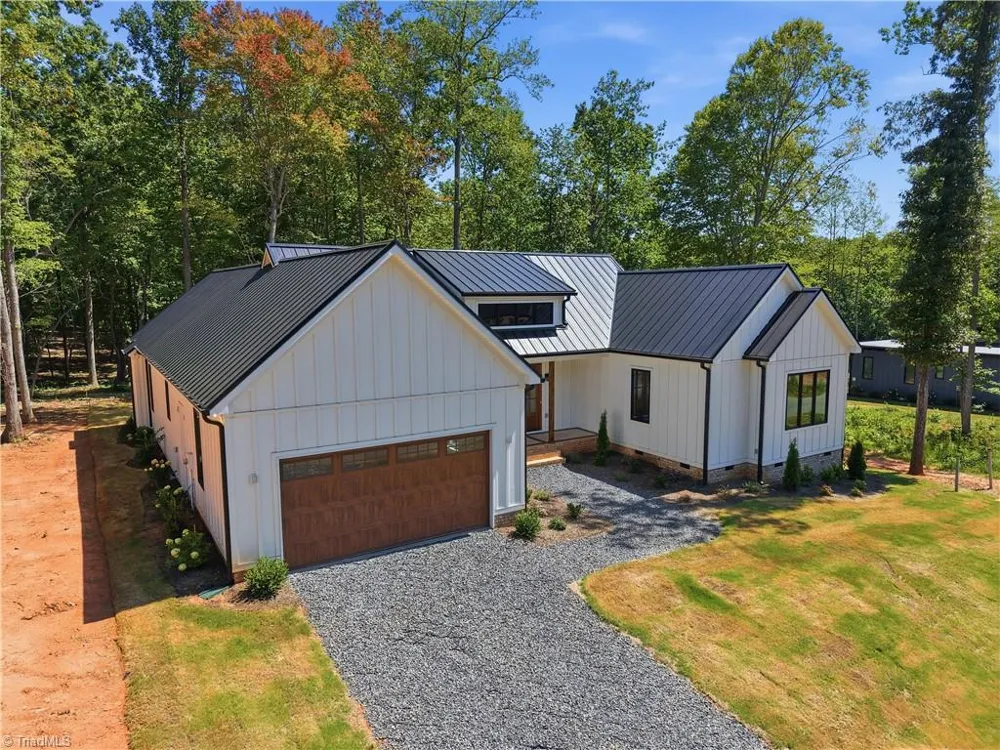 6407 Vedic Drive Whitsett, NC 27377