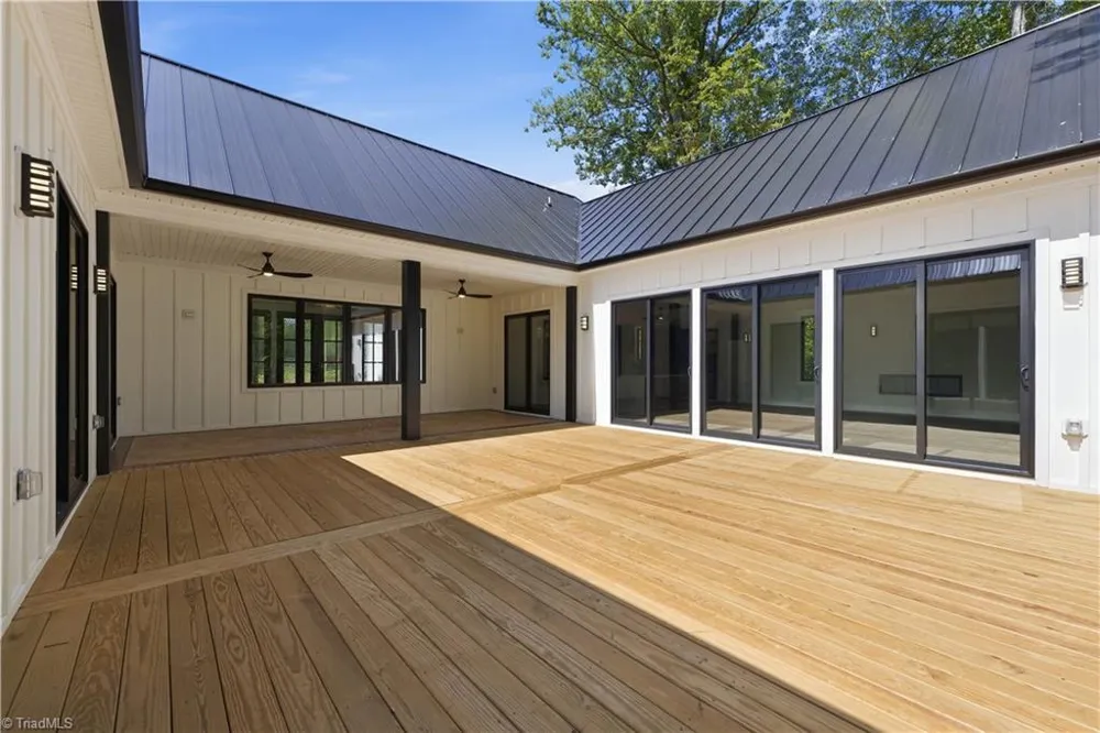 6407 Vedic Drive Whitsett, NC 27377