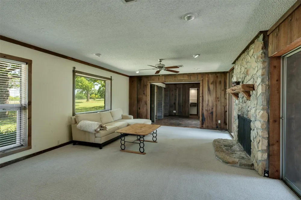 3377 Lodge Creek Road Henrietta, TX 76365