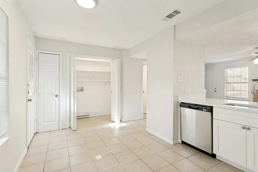 1265 Dallas Drive Denton, TX 76205