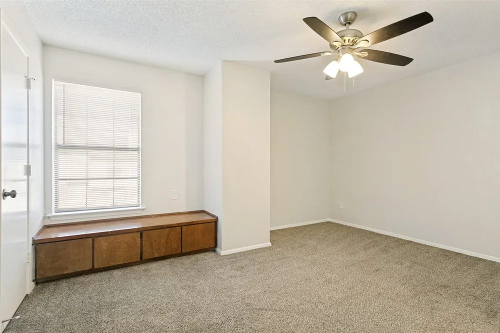 1265 Dallas Drive Denton, TX 76205