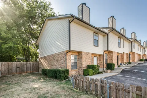 1265 Dallas Drive