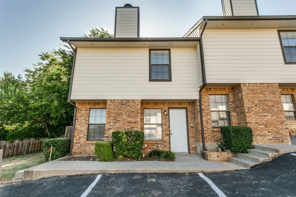 1265 Dallas Drive Denton, TX 76205