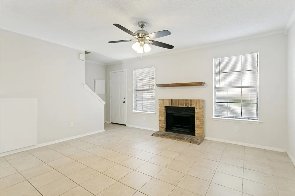 1265 Dallas Drive Denton, TX 76205